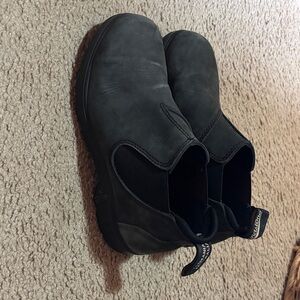 Rustic Black Slip-On Blundstone Shoes/Low Booties